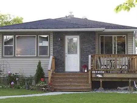 Newly finished, LEGAL suite in Allendale | 10538 68 Ave NW, Edmonton