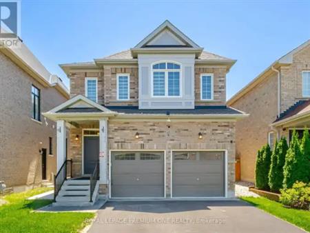 63 MORNINGSTAR AVENUE | 63 MORNINGSTAR AVENUE, Whitby