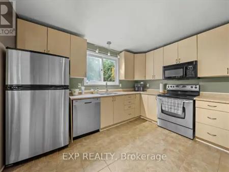 73 STABLE WAY | 73 STABLE WAY, Ottawa