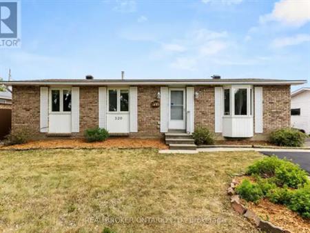 A - 320 REYNOLDS DRIVE | A - 320 REYNOLDS DRIVE, Ottawa