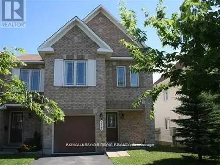 517 WOODCHASE STREET | 517 WOODCHASE STREET, Ottawa