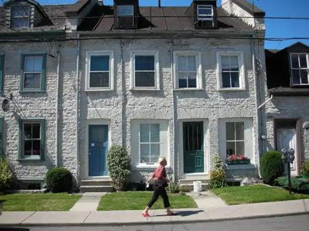 10 Rideau Street, Kingston, Ontario, Canada, K7K 2Z6 | 10 Rideau Street, Kingston
