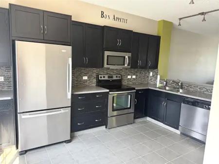 Stunning Spacious 2 Bedroom Townhouse | 1804 - 125 Panatella Way Northwest, Calgary
