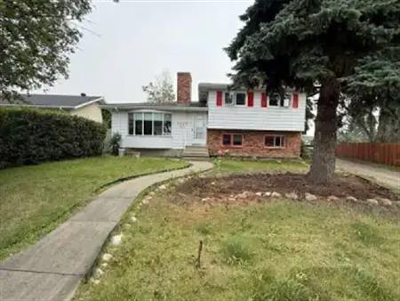 RV Parking | 5 Bedroom 2.5 Washroom House | 1025 82 Street Northwest, Edmonton
