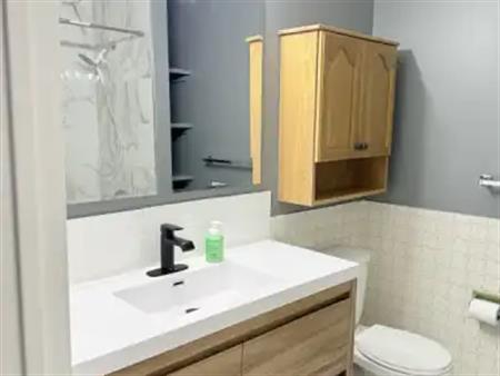 QUIET 3 BDRM CONVENIENT LOCATION | 125 Ranchero Rise Northwest, Calgary