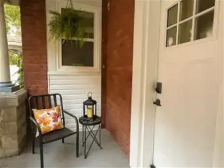 West End Living – Spacious Newly Renovated 2+Den Main For Rent | 569 Sherbrooke Street, Peterborough