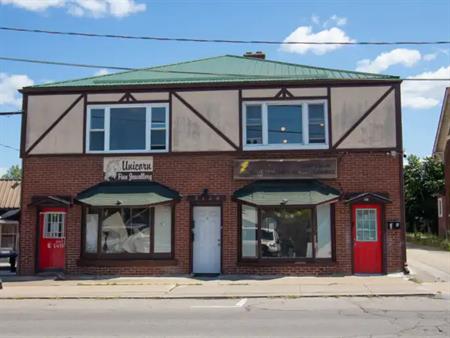 5126 Victoria Ave | 5126 Victoria Ave -, Niagara Falls