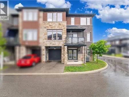 30 TIMES SQUARE Boulevard Unit# 69 | 30 TIMES SQUARE Boulevard Unit# 69, Stoney Creek