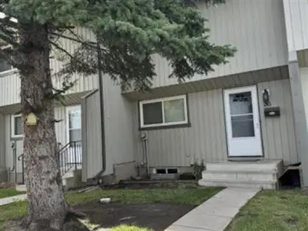 3 bedroom + finished basement full townhouse for rent | 36 - 195 Manora Place Northeast, Calgary