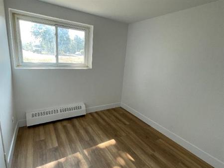 GRAND 5 1/2 À LONGUEUIL | 1595$