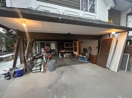 1.5 bed, 1 bath in central location | 11 Caro Road, Kelowna