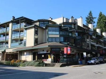 Renovated Deep Cove Village Dream! 1 Bed + Huge Den! | 4323 Gallant Avenue, North Vancouver
