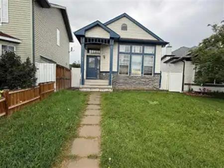 32 Tarington Manor NE | 32 Tarington Manor Northeast, Calgary