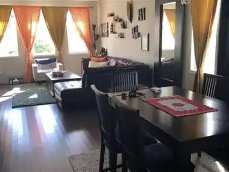 Cosy 3 bedroom duplex | Edmonton
