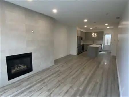 Unit 3 - Newly renovated town house with heated underground parking | 2101 17 Street Southwest, Calgary