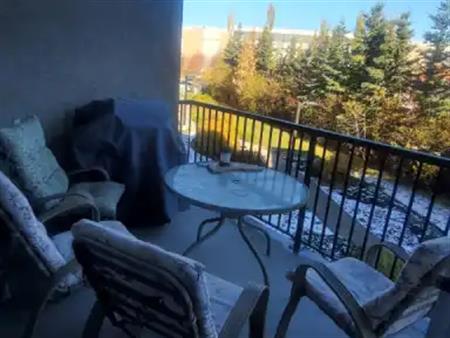 Desirable West Side Condo in Springbank Hill | 69 Springborough Crt SW, Calgary