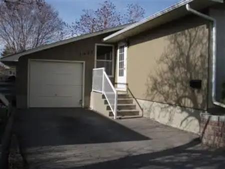 BEAUTIFUL THREE-BEDROOM MAIN FLOOR SUITE in HAYSBORO | Calgary