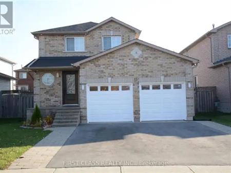 13 BENJAMIN LANE | 13 BENJAMIN LANE, Barrie