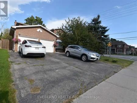 BASEMENT APT 2 BDRM - 1 SHAFTSBURY AVENUE | BASEMENT APT 2 BDRM - 1 SHAFTSBURY AVENUE, Richmond Hill