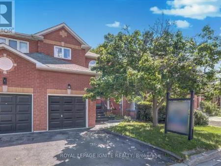 40 - 11 ARNOLD ESTATE LANE | 40 - 11 ARNOLD ESTATE LANE, Ajax