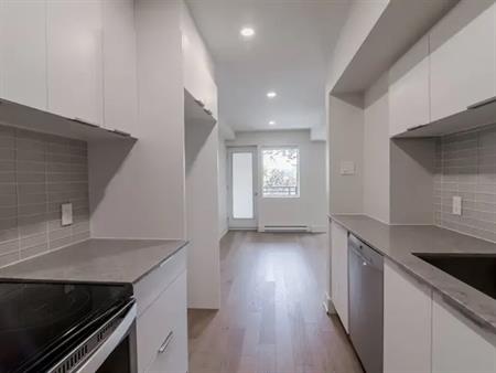 37 Roosevelt | 37 Roosevelt, Mont-Royal