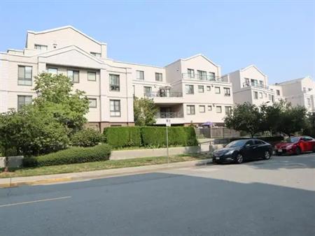 Whyte Ave 2357 | 2357 Whyte Avenue, Port Coquitlam