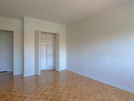 1 CH - 1 SDB - Montréal - $1,400 /mo