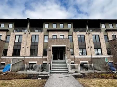 289 Titanium Private Unit B | 289 Titanium Private, Ottawa