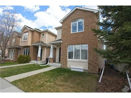 Location! Modern 3 Bdrm House in Varsity Estates (5 min walk to LRT) | 5356 53rd Street Northwest, Calgary