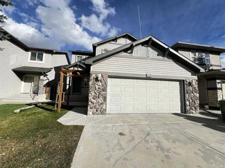 Spacious Walkout legal suite - 2 bedroom, Den and 1 Bath | Calgary