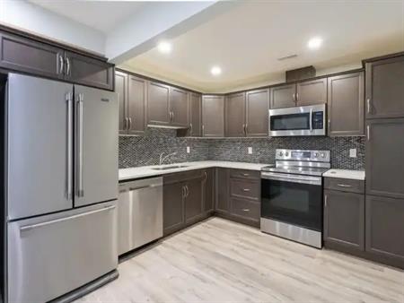 Legal suite Basement | 2703 Anton Place SW, Edmonton