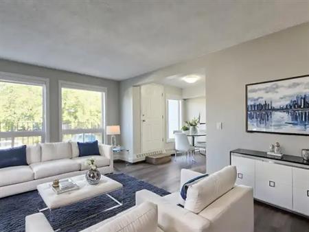 Spacious & Newly Reno'd Three Bedroom Two-Story Townhouse At Park and Rec Centre | 2206 30 Street Southwest, Calgary