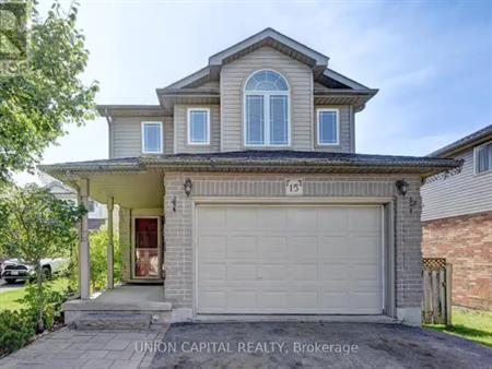 15 WISTERIA COURT | 15 WISTERIA COURT, Kitchener