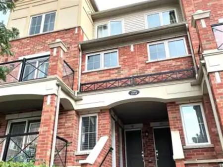 27 - 2484 POST ROAD | 27 - 2484 POST ROAD, Oakville