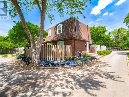 674 FRANCIS ROAD | 674 FRANCIS ROAD, Burlington