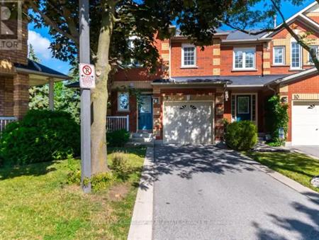 11 - 2022 ATKINSON DRIVE | 11 - 2022 ATKINSON DRIVE, Burlington