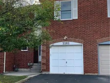 2262 MARGOT STREET | 2262 MARGOT STREET, Oakville