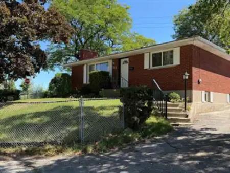 LOWER - 811 DOLPH STREET N | LOWER - 811 DOLPH STREET N, Cambridge