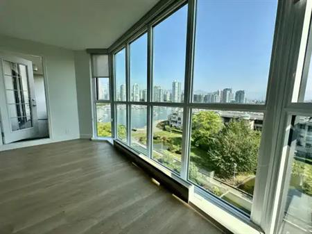 (DPMonline.ca) Rare Availability @ Pacific Cove Waterfront Community! | 456 Moberly Road, Vancouver