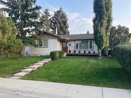 Braeside New 2 Bdrm Basement Suite | 11016 Brae Road Southwest, Calgary