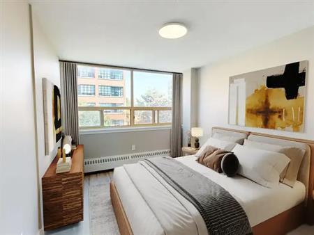 221 Queen Street South | 221 Queen Street South, Kitchener