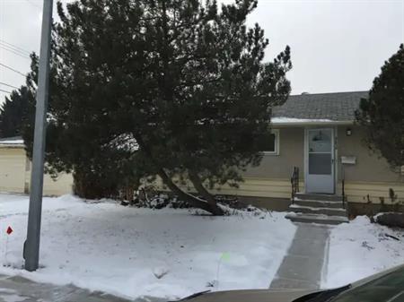 House with Garage and basement kitchen 5 bedroom | Edmonton