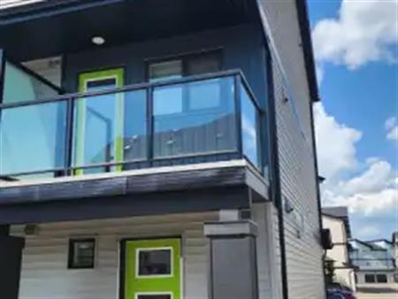 Immediate townhome available for rent in Glenridding, Edmonton | 1203 163 Street Southwest, Edmonton