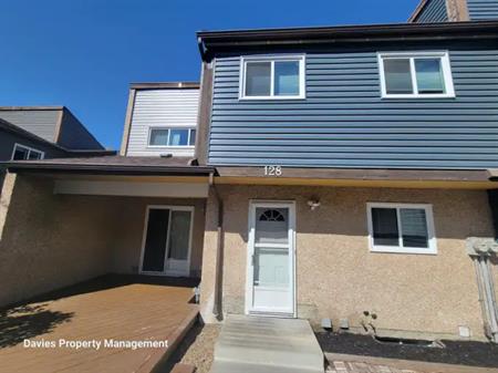 128 Kaskitayo Court NW | 128 Kaskitayo Court Northwest, Edmonton