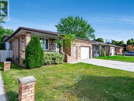 28 Jasperson DRIVE | 28 Jasperson DRIVE, Kingsville