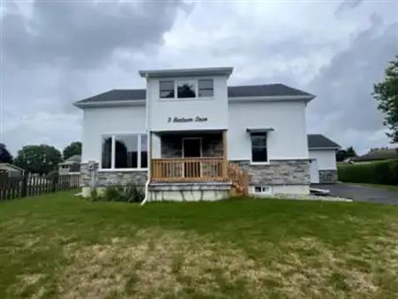 9 BERTRAM DRIVE | 9 BERTRAM DRIVE, Springwater