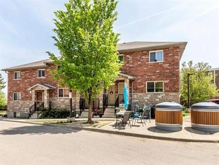 32 Elmsdale Drive | 32 Elmsdale Drive, Kitchener