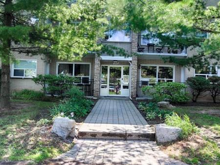 205 Lorraine Ave | 205 Lorraine Ave, Kitchener