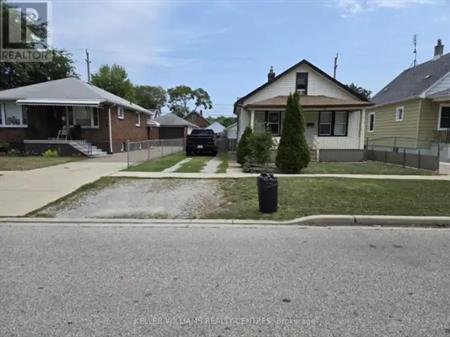 1868 ALBERT ROAD | 1868 ALBERT ROAD, Windsor