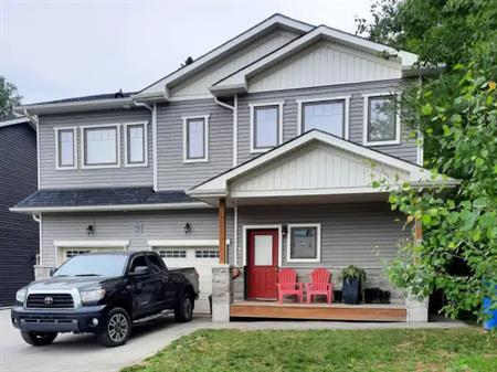 756 Muskoka Road | 756 Muskoka Road, Huntsville